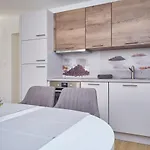 Bella Vista Dalmatien Penzion 3*