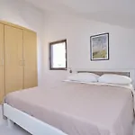 Bella Vista Dalmatien Penzion 3*