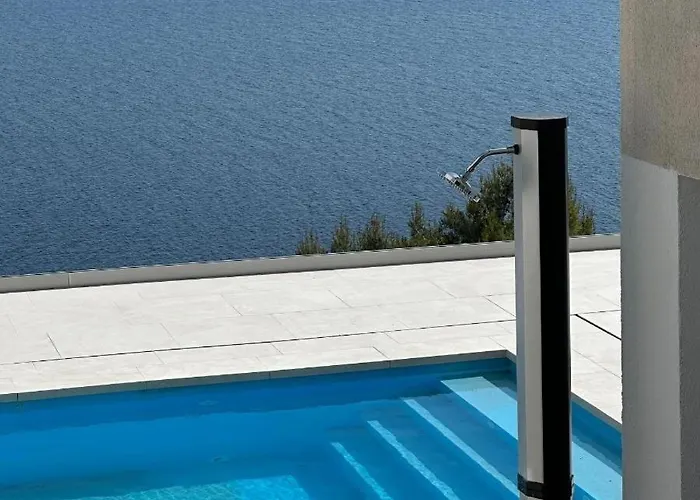 Bella Vista Dalmatien Pensionat 3*